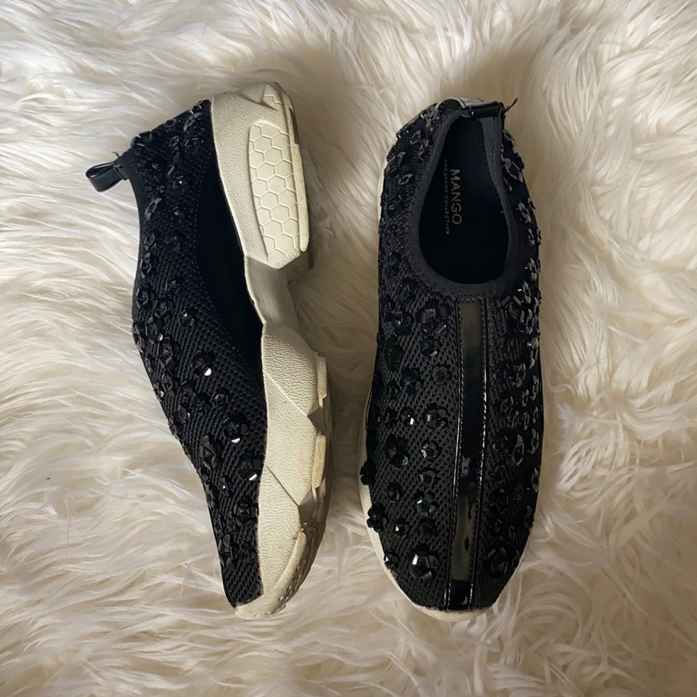 3D flower sneakers